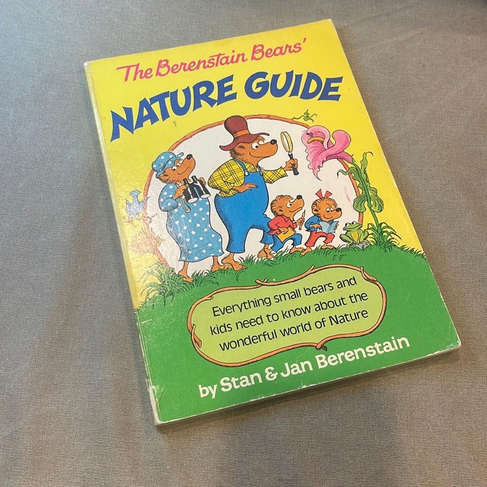 The Berenstain Bears Nature Guide: Vintage 1984 Paperback
